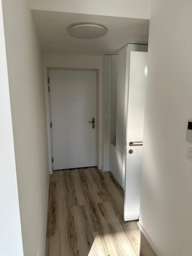 Ein Park Apartment With Free Parking บราติสลาวา ภายนอก รูปภาพ